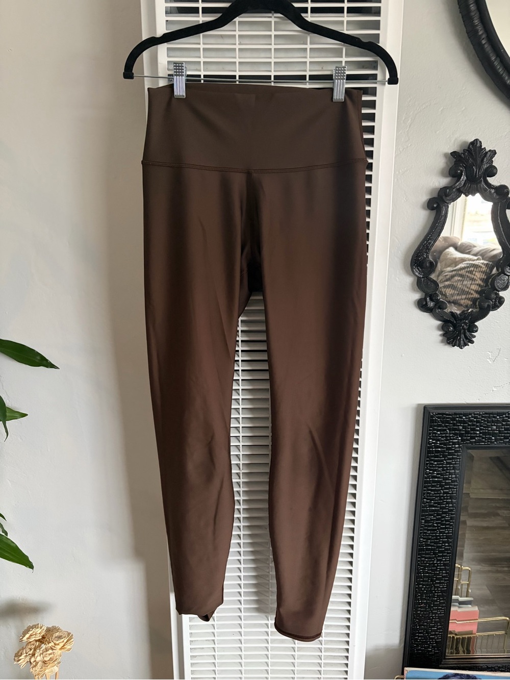 ALO Yoga High-Waist Leggings - Brown